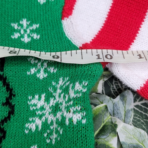 Dr. Seuss The Grinch Baby 0-3 months Long Sleeve Holiday Sweater - Picture 3 of 4